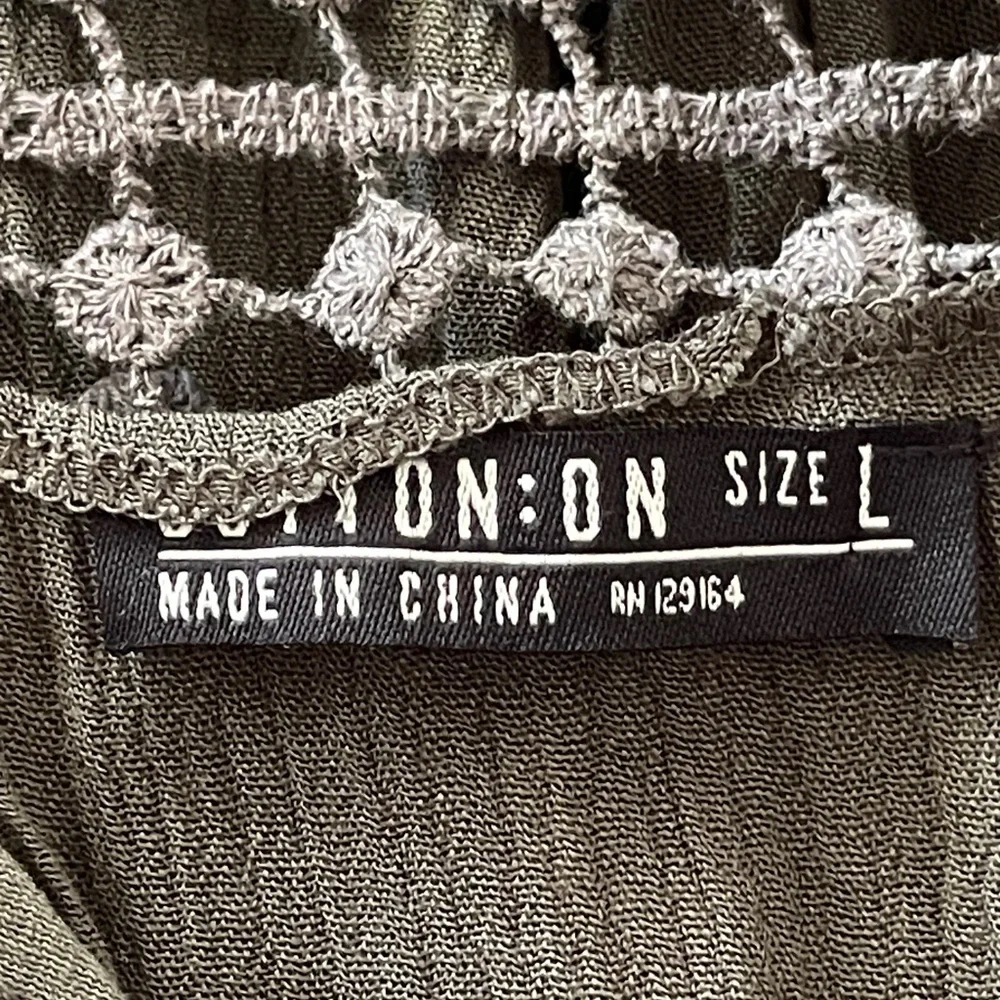 Cotton On Deep Green Cold Shoulder Romper -‎ Large - Picture 4 of 5